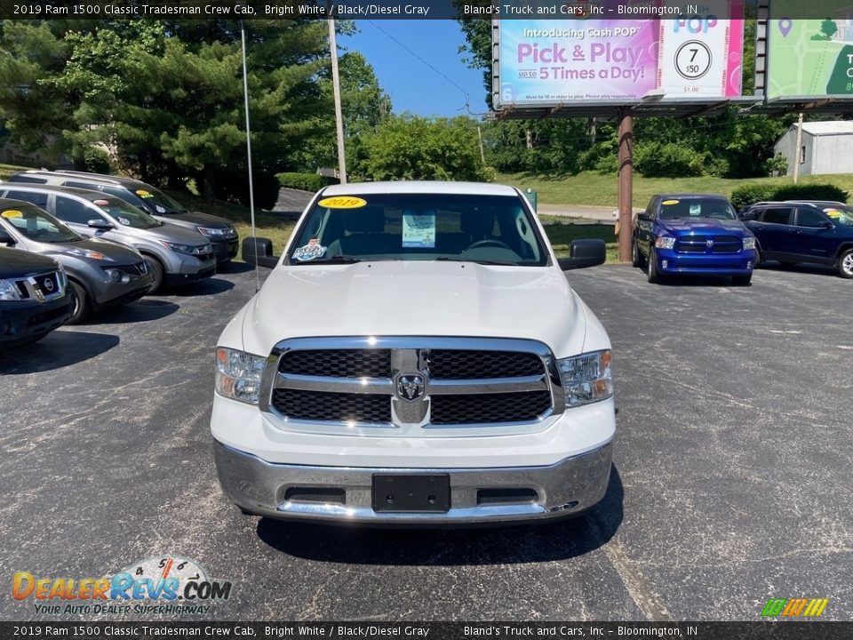 2019 Ram 1500 Classic Tradesman Crew Cab Bright White / Black/Diesel Gray Photo #9