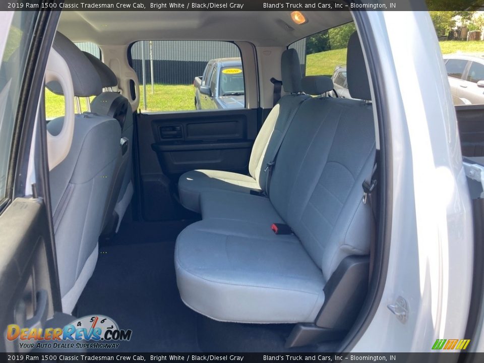 2019 Ram 1500 Classic Tradesman Crew Cab Bright White / Black/Diesel Gray Photo #19