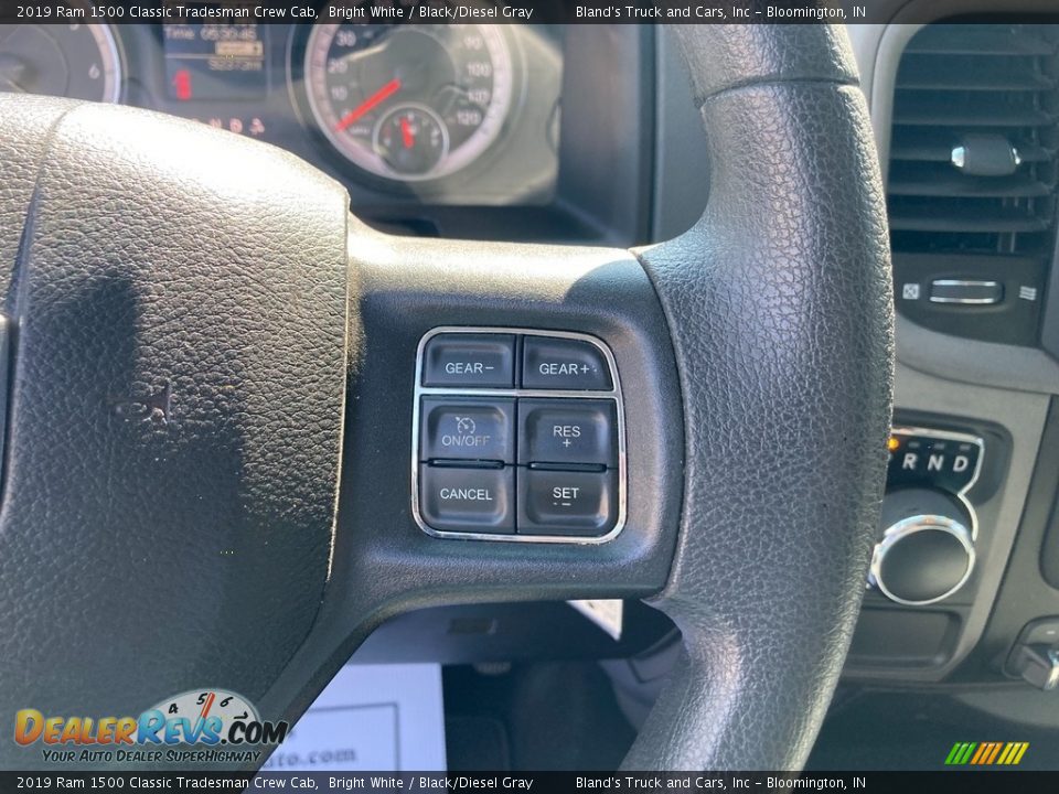 2019 Ram 1500 Classic Tradesman Crew Cab Bright White / Black/Diesel Gray Photo #24