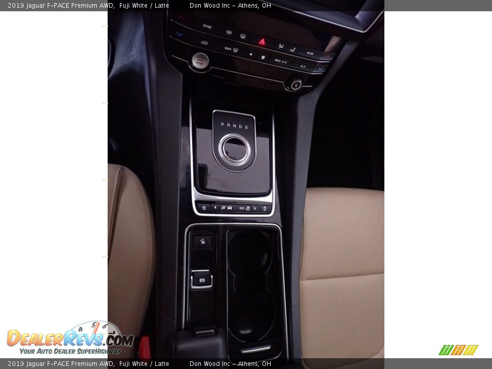 2019 Jaguar F-PACE Premium AWD Fuji White / Latte Photo #31