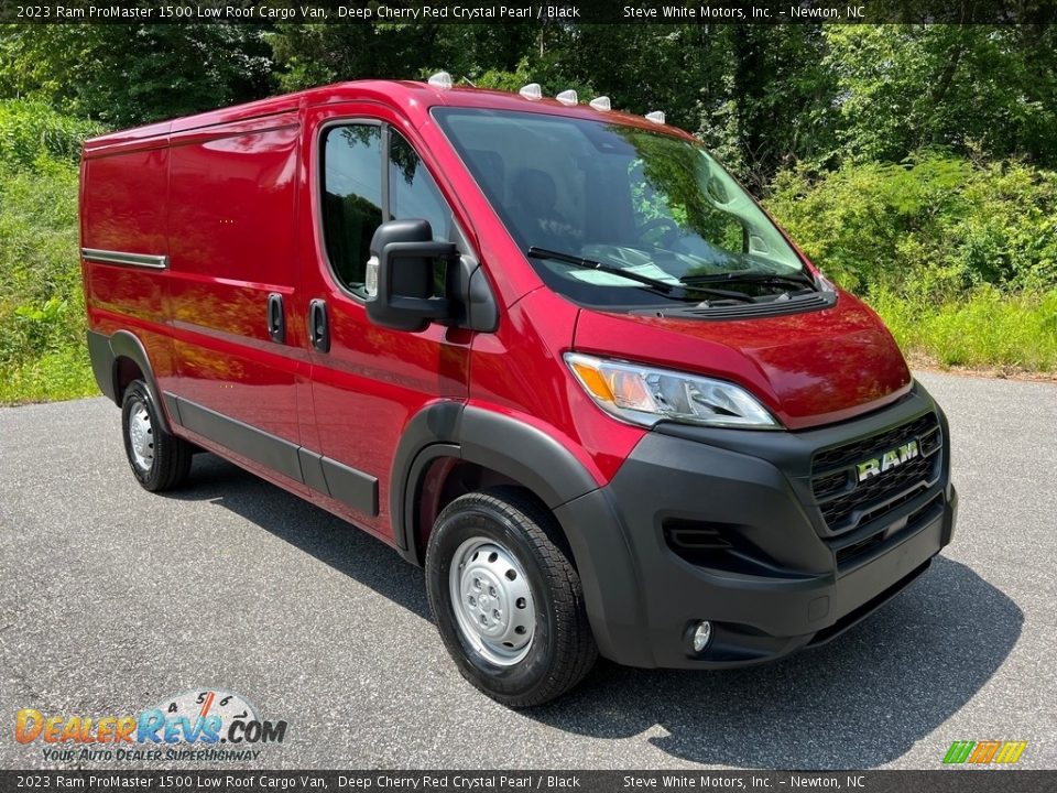 Front 3/4 View of 2023 Ram ProMaster 1500 Low Roof Cargo Van Photo #4