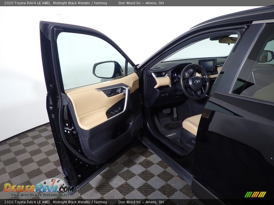 2020 Toyota RAV4 LE AWD Midnight Black Metallic / Nutmeg Photo #16