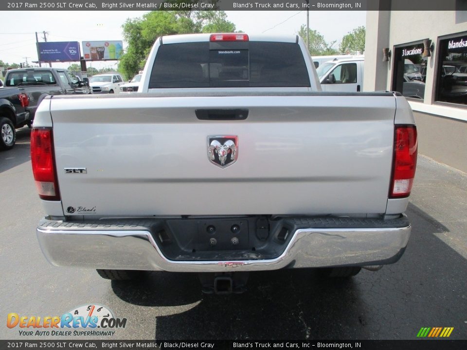 2017 Ram 2500 SLT Crew Cab Bright Silver Metallic / Black/Diesel Gray Photo #28