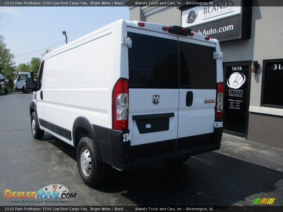 2019 Ram ProMaster 1500 Low Roof Cargo Van Bright White / Black Photo #3