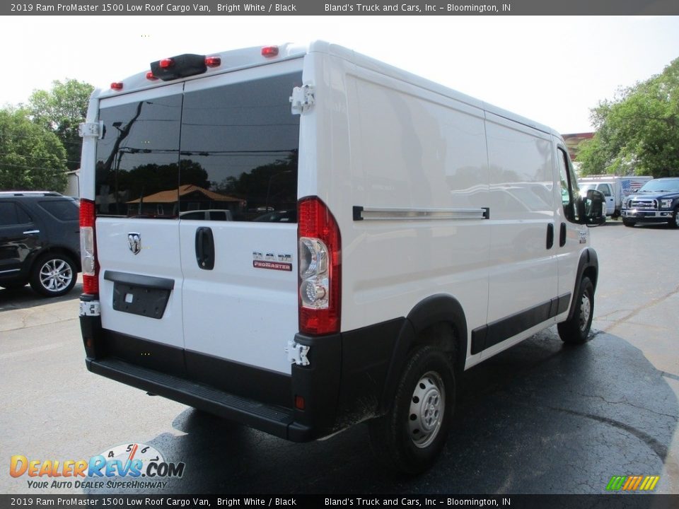 2019 Ram ProMaster 1500 Low Roof Cargo Van Bright White / Black Photo #4