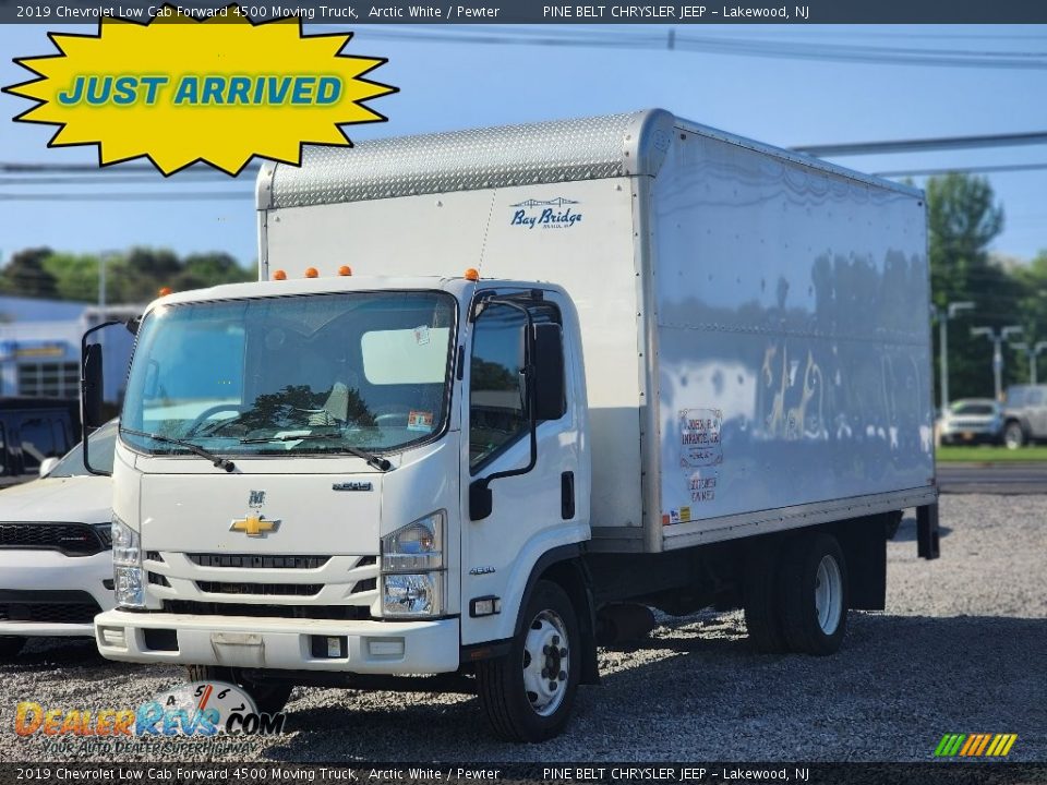 2019 Chevrolet Low Cab Forward 4500 Moving Truck Arctic White / Pewter Photo #1
