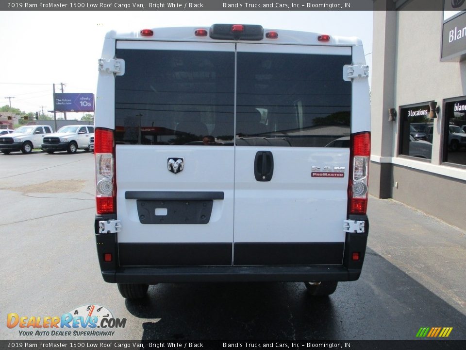 2019 Ram ProMaster 1500 Low Roof Cargo Van Bright White / Black Photo #22