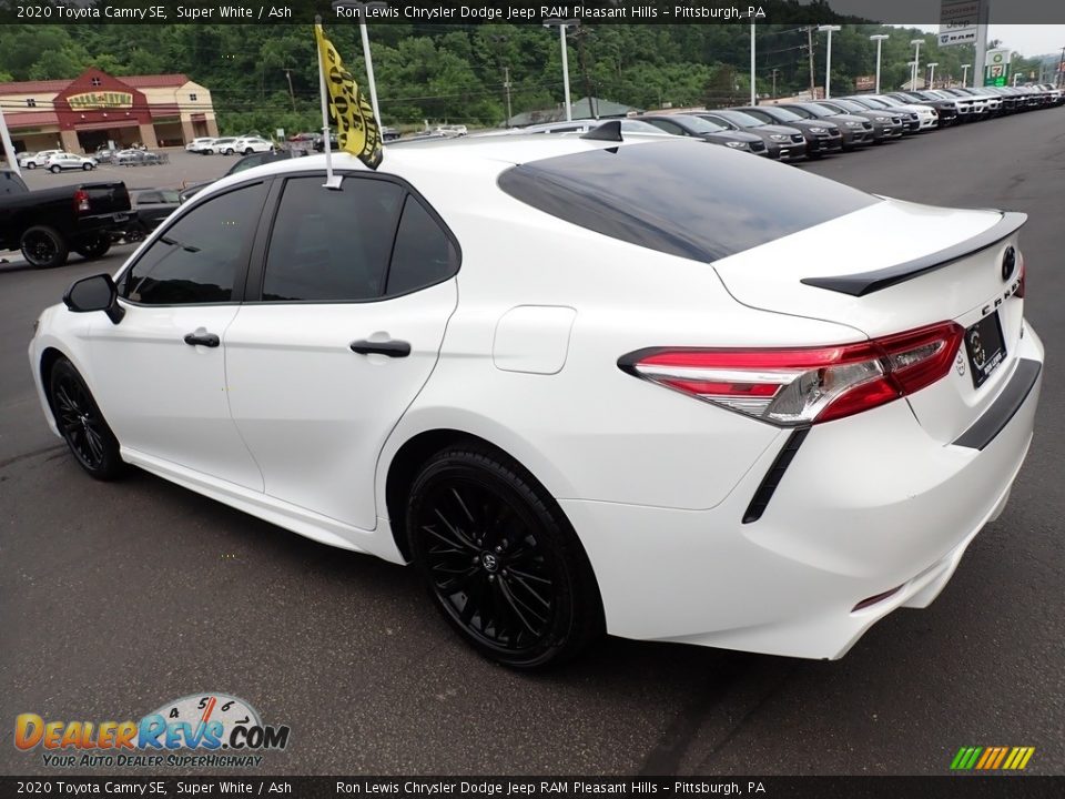 2020 Toyota Camry SE Super White / Ash Photo #3