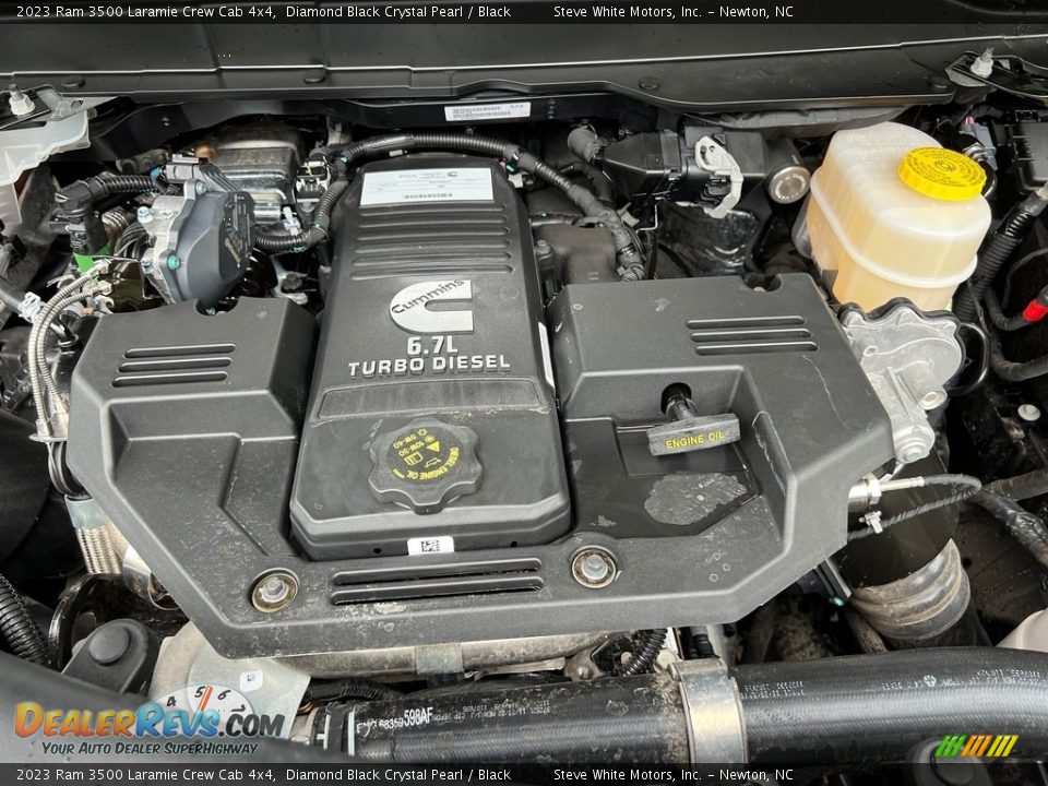 2023 Ram 3500 Laramie Crew Cab 4x4 6.7 Liter OHV 24-Valve Cummins Turbo-Diesel Inline 6 Cylinder Engine Photo #12