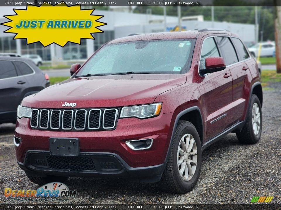 2021 Jeep Grand Cherokee Laredo 4x4 Velvet Red Pearl / Black Photo #1