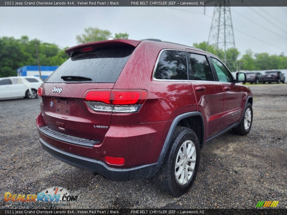 2021 Jeep Grand Cherokee Laredo 4x4 Velvet Red Pearl / Black Photo #3