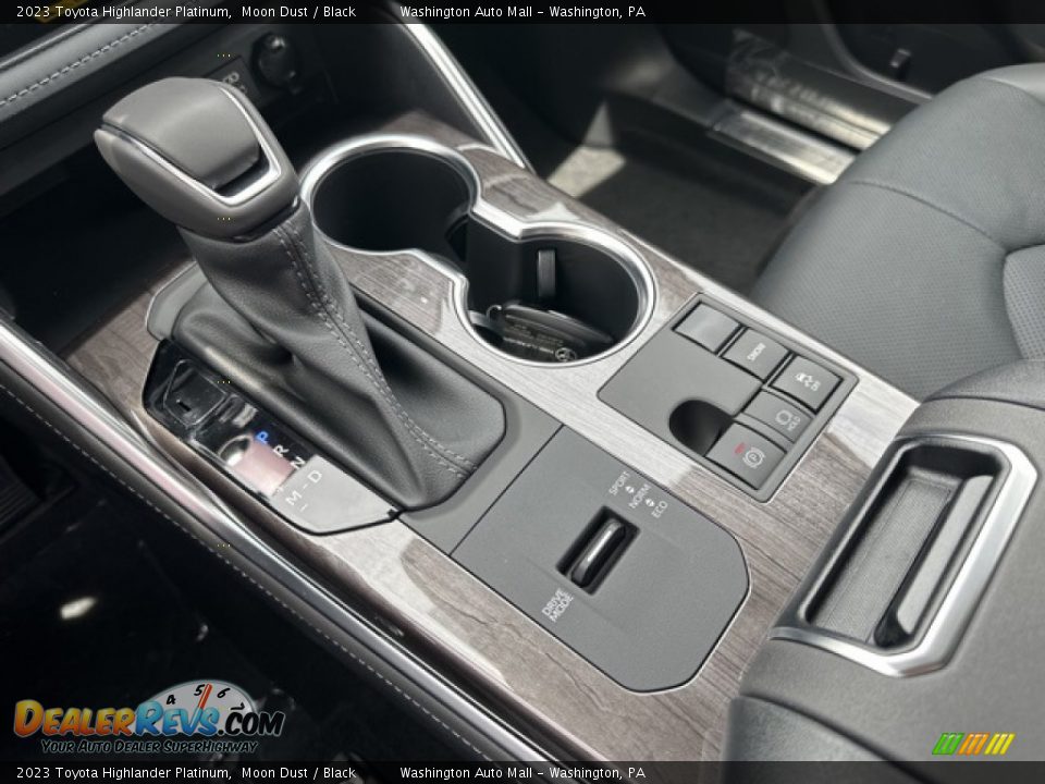 2023 Toyota Highlander Platinum Shifter Photo #12