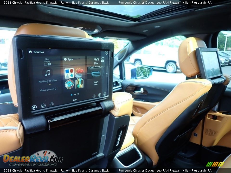 Entertainment System of 2021 Chrysler Pacifica Hybrid Pinnacle Photo #13