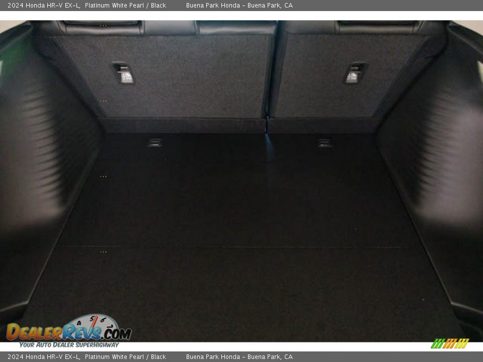 2024 Honda HR-V EX-L Platinum White Pearl / Black Photo #30