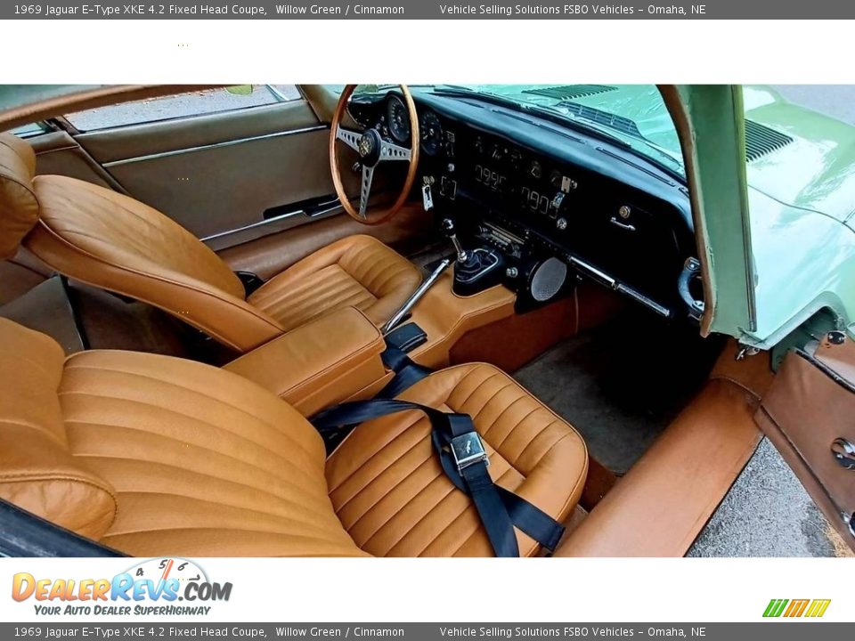 Cinnamon Interior - 1969 Jaguar E-Type XKE 4.2 Fixed Head Coupe Photo #3