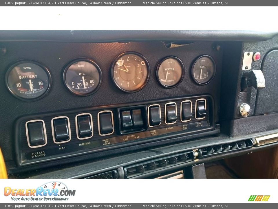 Controls of 1969 Jaguar E-Type XKE 4.2 Fixed Head Coupe Photo #6