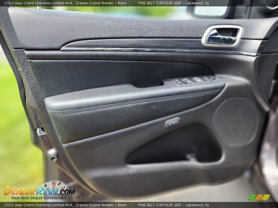Door Panel of 2020 Jeep Grand Cherokee Limited 4x4 Photo #31