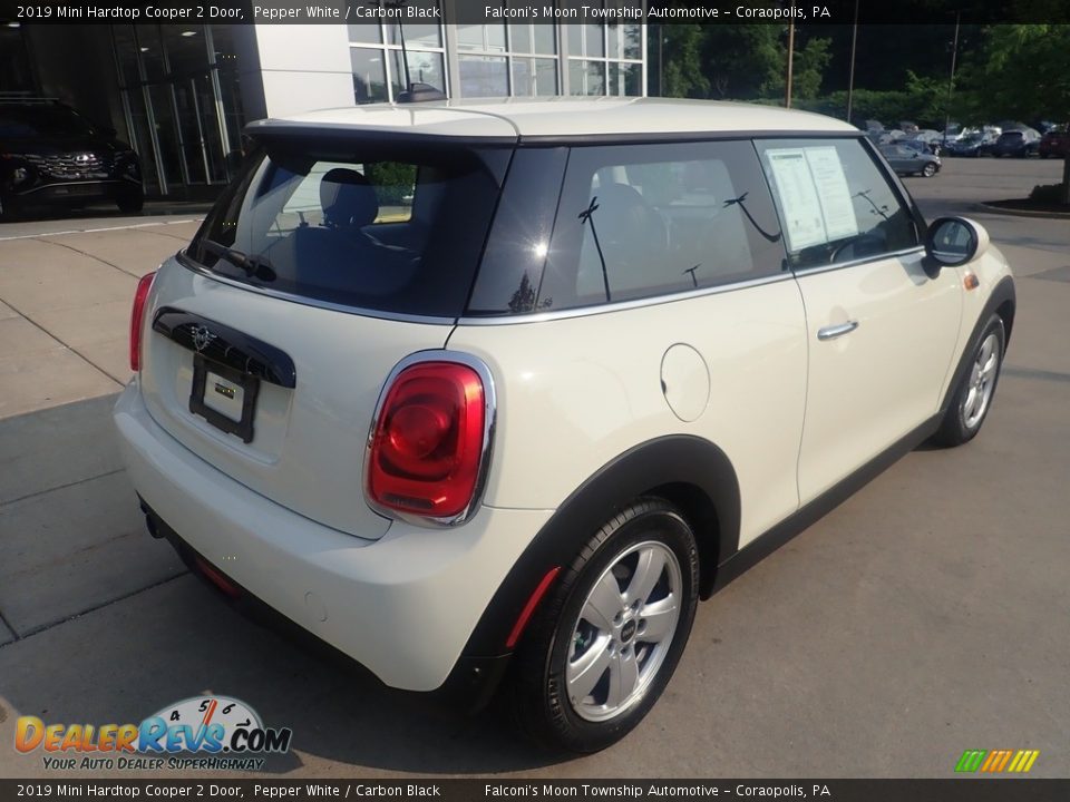 2019 Mini Hardtop Cooper 2 Door Pepper White / Carbon Black Photo #2