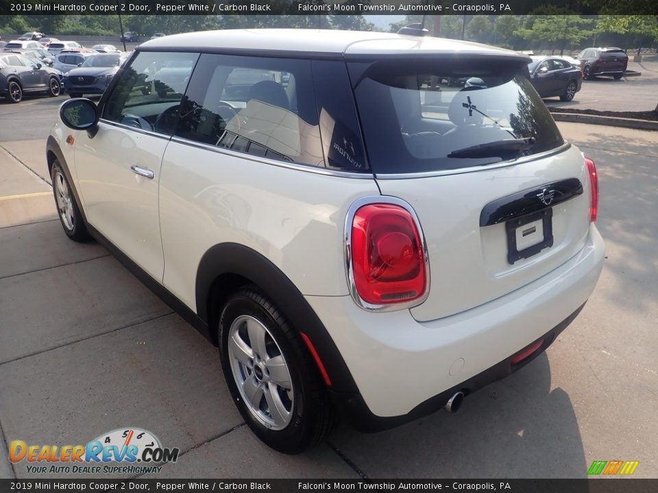 2019 Mini Hardtop Cooper 2 Door Pepper White / Carbon Black Photo #5