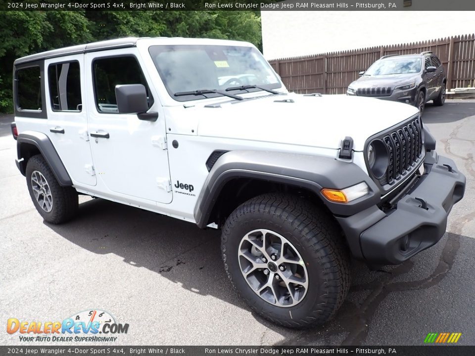 Front 3/4 View of 2024 Jeep Wrangler 4-Door Sport S 4x4 Photo #8