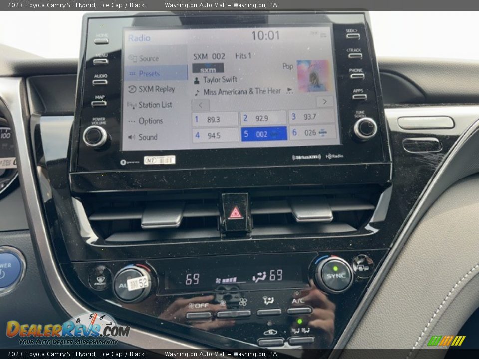 Controls of 2023 Toyota Camry SE Hybrid Photo #13