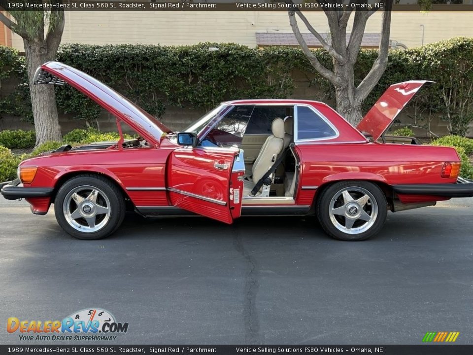 1989 Mercedes-Benz SL Class 560 SL Roadster Signal Red / Parchment Photo #2