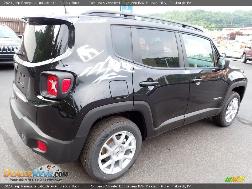 2023 Jeep Renegade Latitude 4x4 Black / Black Photo #6