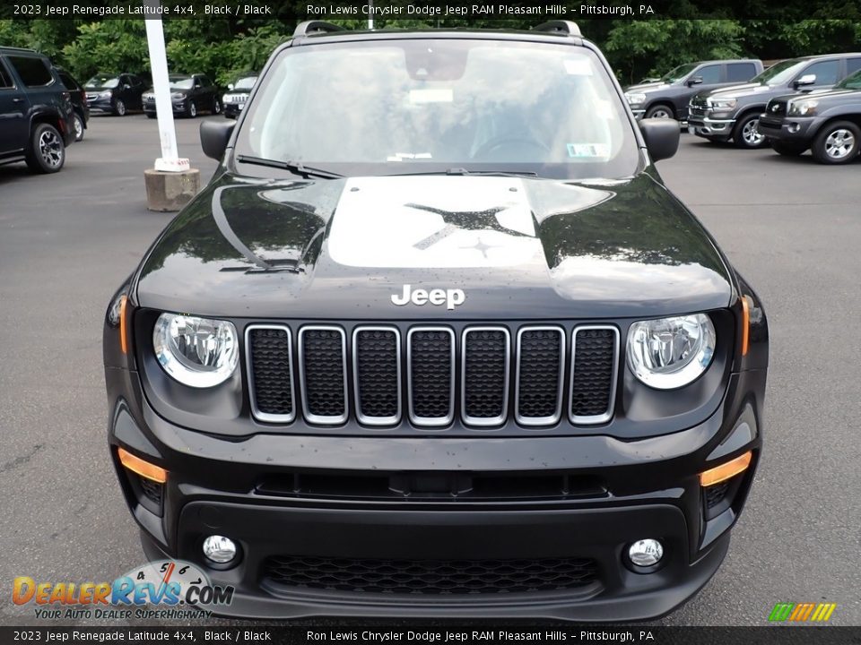 2023 Jeep Renegade Latitude 4x4 Black / Black Photo #9