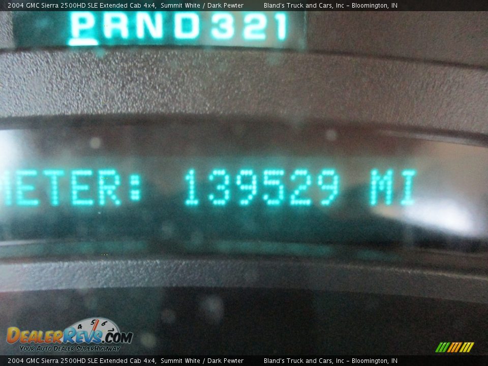 2004 GMC Sierra 2500HD SLE Extended Cab 4x4 Summit White / Dark Pewter Photo #18