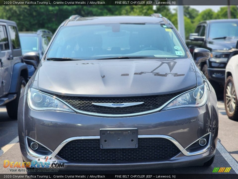 2020 Chrysler Pacifica Touring L Granite Crystal Metallic / Alloy/Black Photo #2