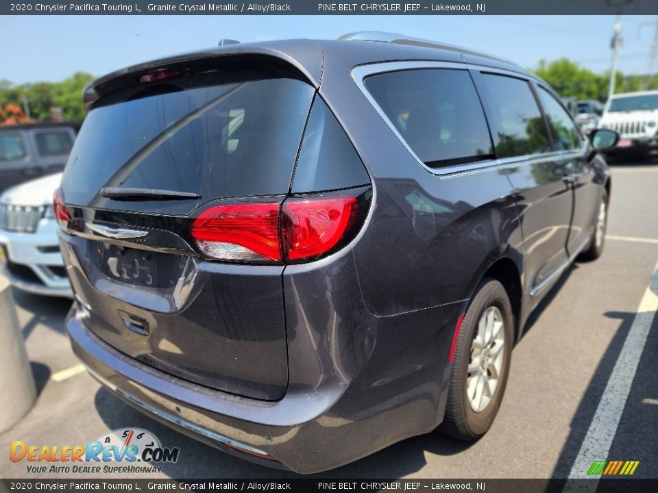 2020 Chrysler Pacifica Touring L Granite Crystal Metallic / Alloy/Black Photo #3