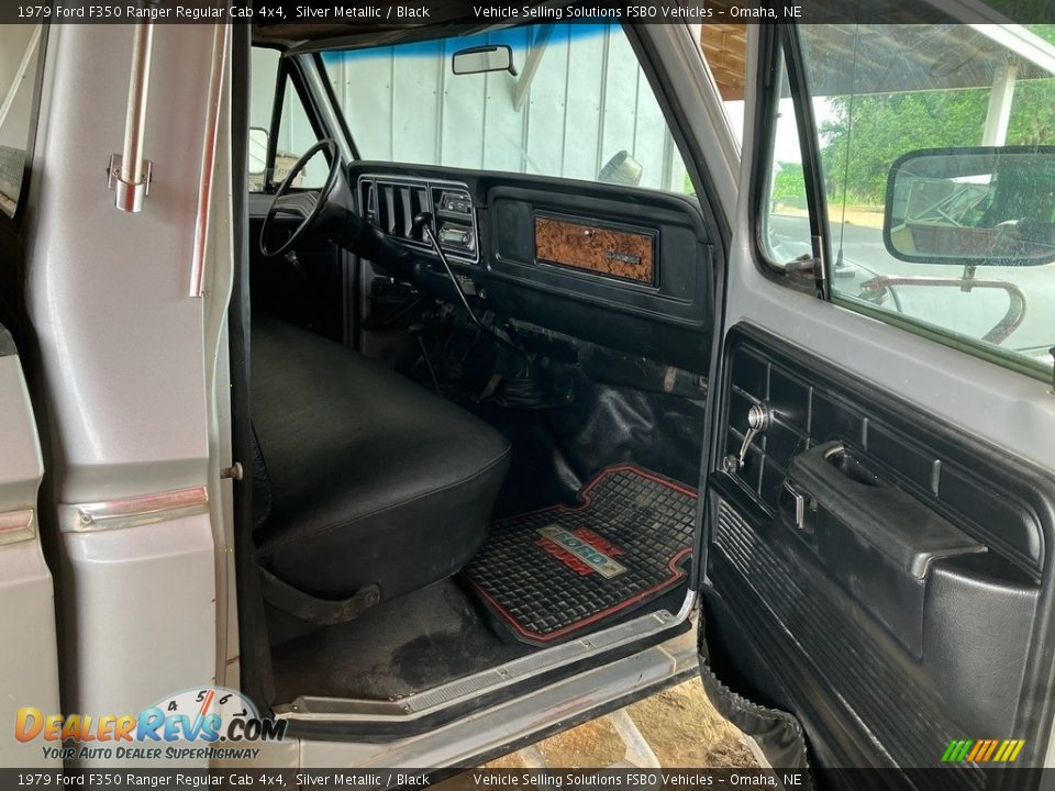 Front Seat of 1979 Ford F350 Ranger Regular Cab 4x4 Photo #5