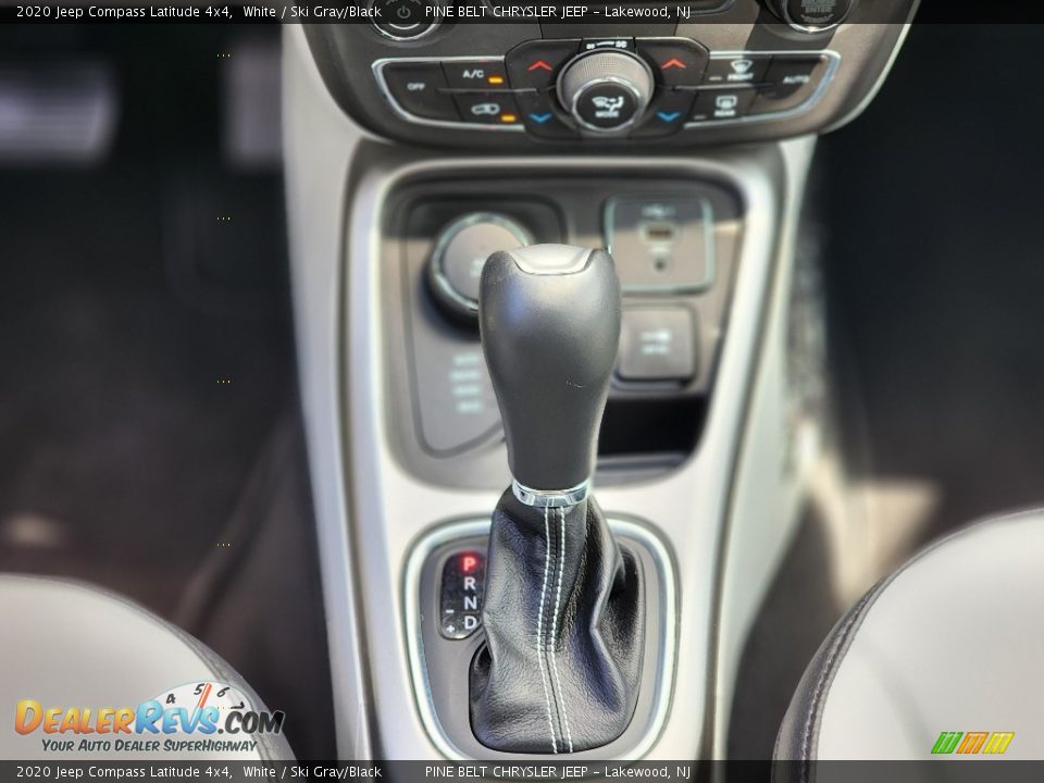 2020 Jeep Compass Latitude 4x4 Shifter Photo #12