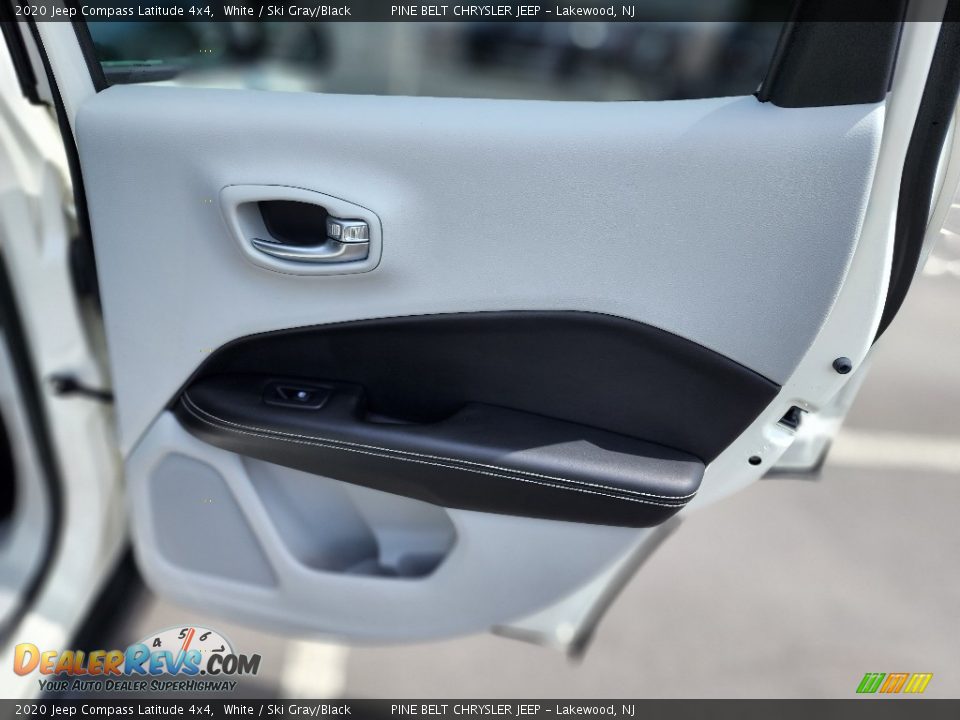 Door Panel of 2020 Jeep Compass Latitude 4x4 Photo #27