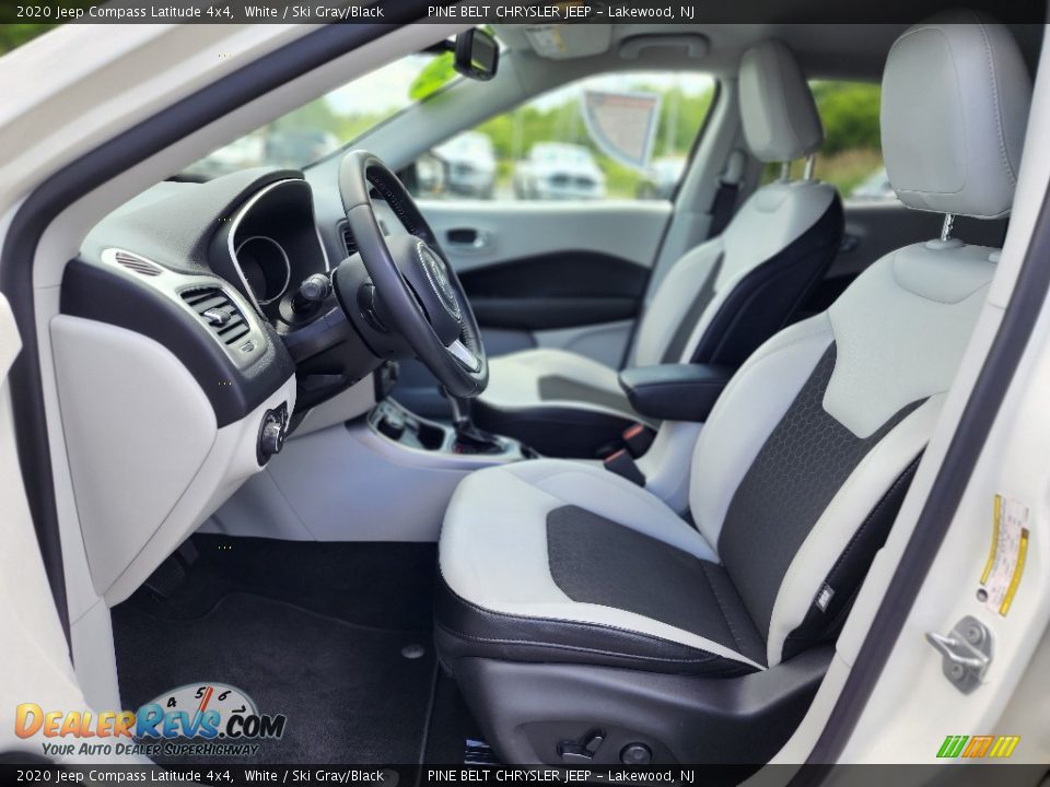 Front Seat of 2020 Jeep Compass Latitude 4x4 Photo #30