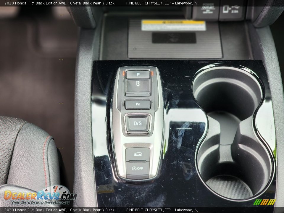 2020 Honda Pilot Black Edition AWD Shifter Photo #12