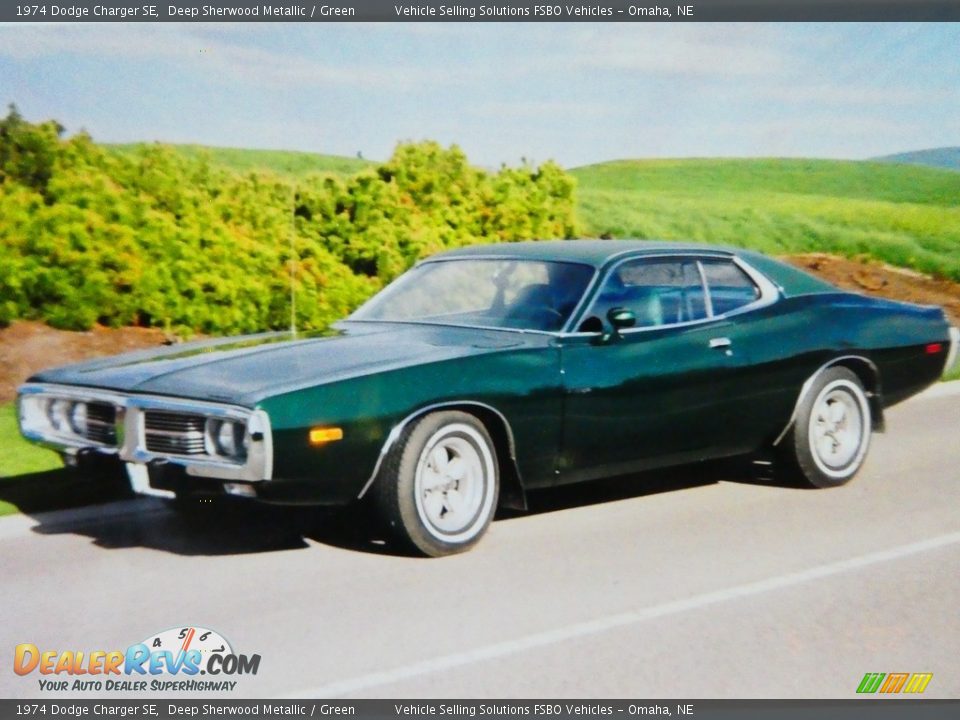 Front 3/4 View of 1974 Dodge Charger SE Photo #2