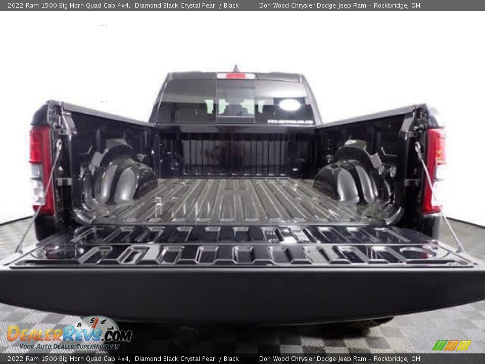 2022 Ram 1500 Big Horn Quad Cab 4x4 Diamond Black Crystal Pearl / Black Photo #10