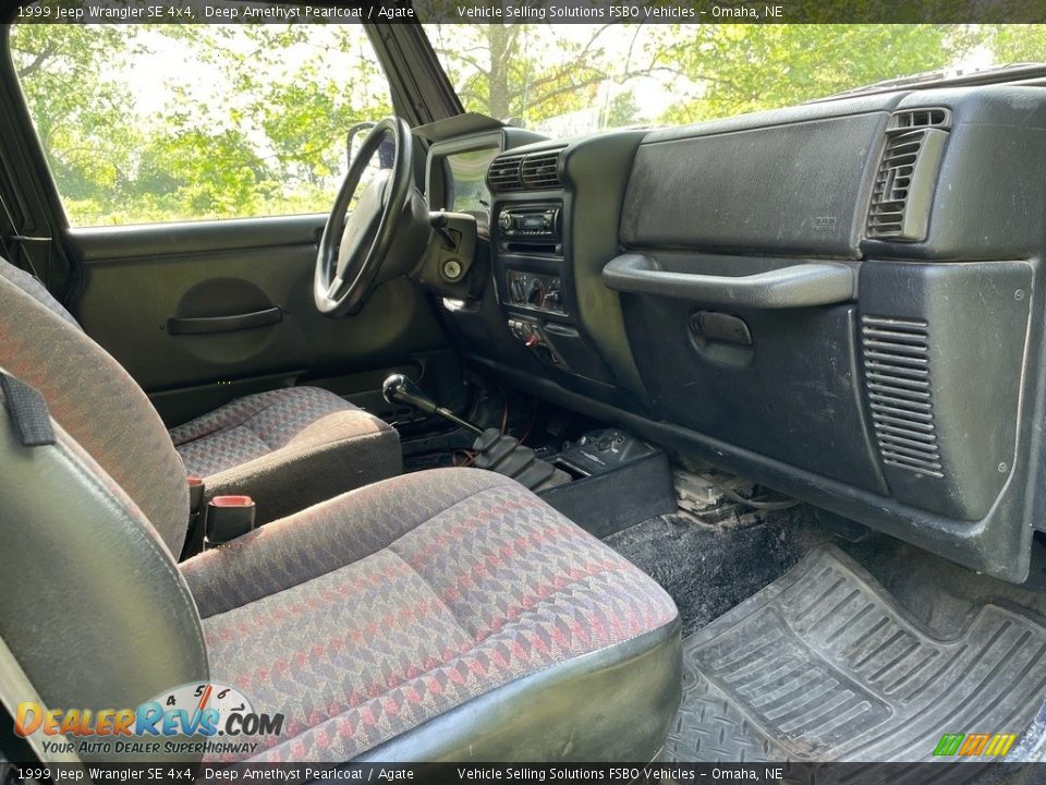 1999 Jeep Wrangler SE 4x4 Deep Amethyst Pearlcoat / Agate Photo #3