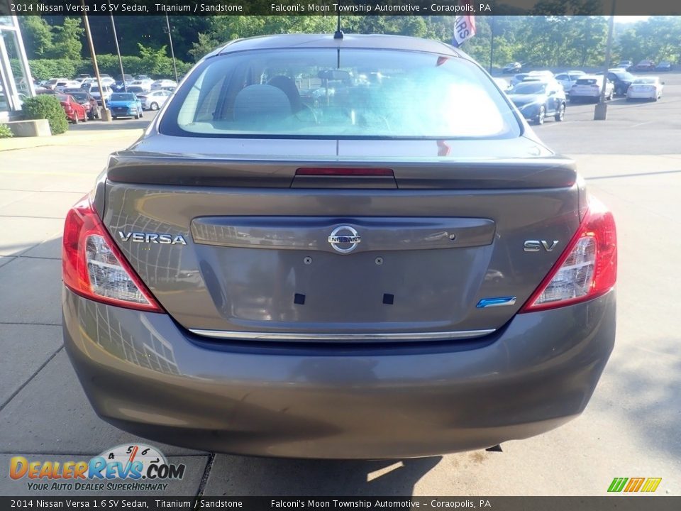 2014 Nissan Versa 1.6 SV Sedan Titanium / Sandstone Photo #3