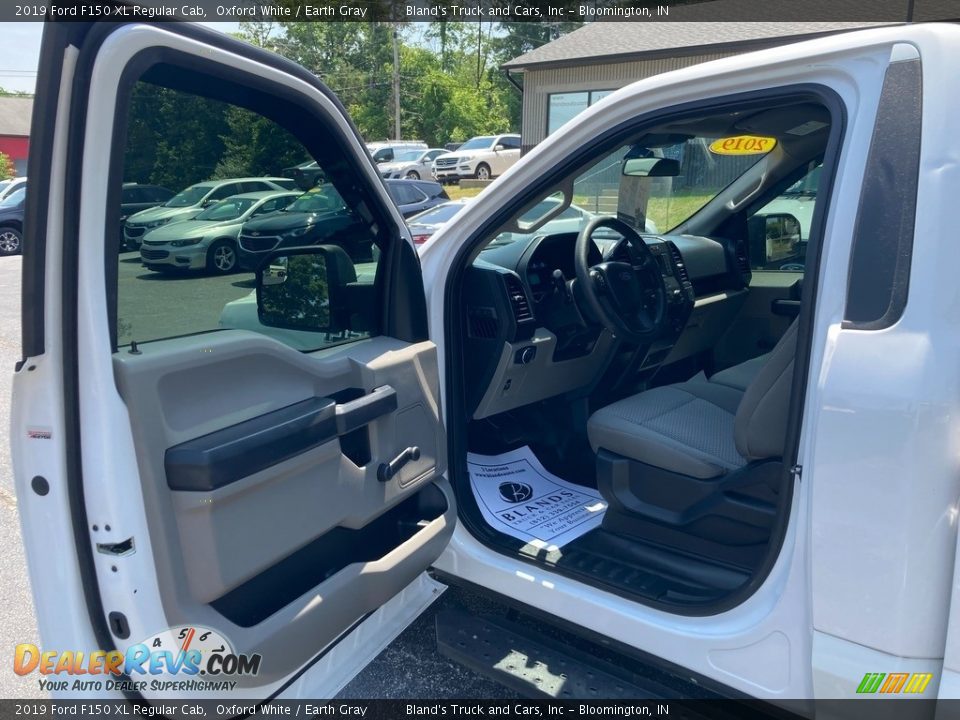 2019 Ford F150 XL Regular Cab Oxford White / Earth Gray Photo #11