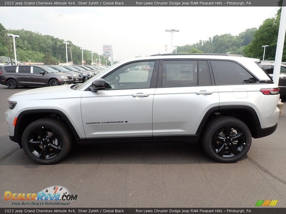 2023 Jeep Grand Cherokee Altitude 4x4 Silver Zynith / Global Black Photo #2