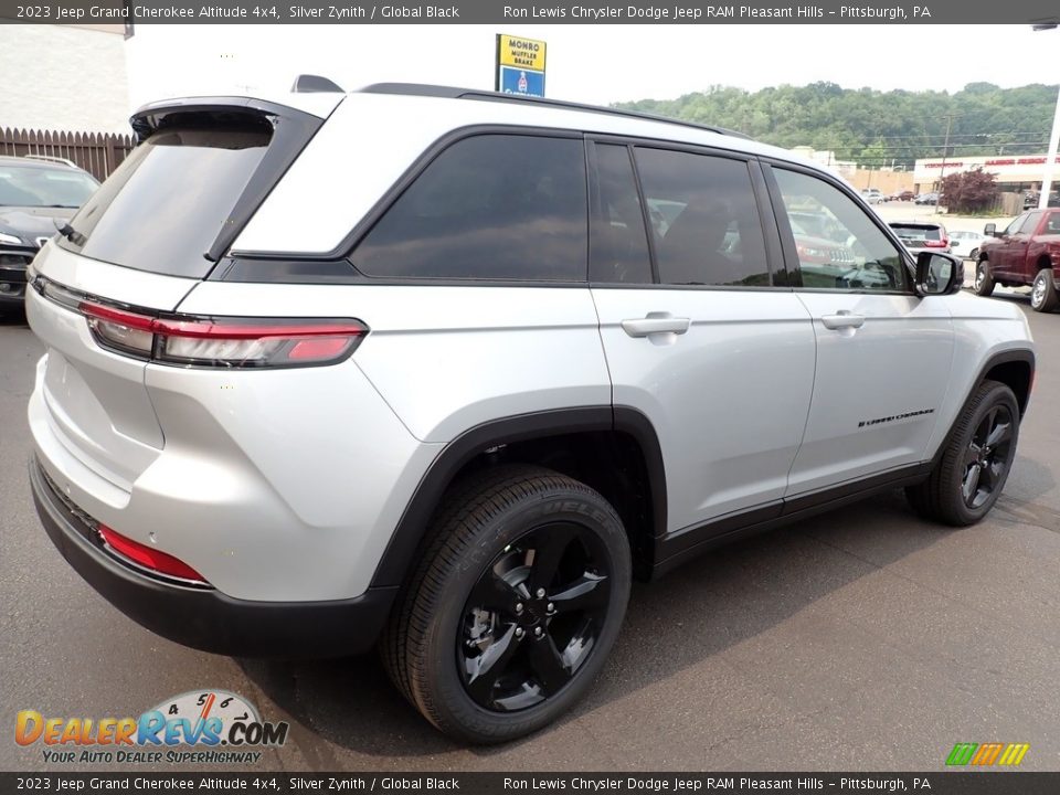 2023 Jeep Grand Cherokee Altitude 4x4 Silver Zynith / Global Black Photo #6