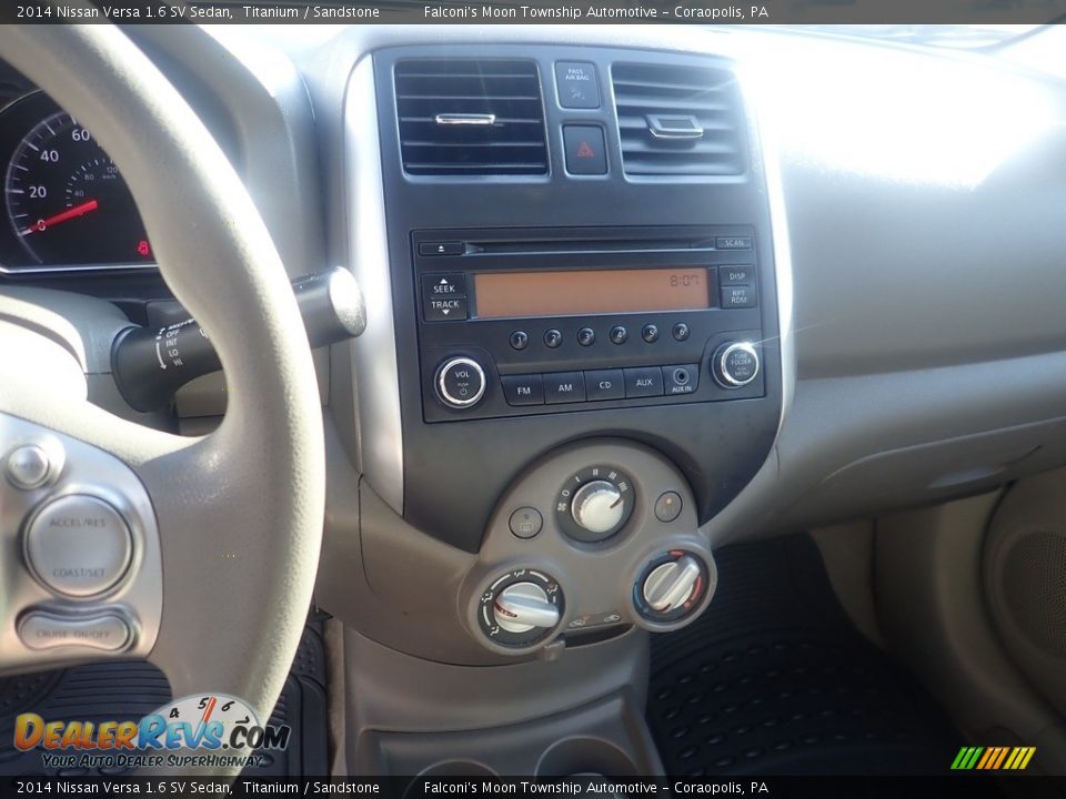 2014 Nissan Versa 1.6 SV Sedan Titanium / Sandstone Photo #26