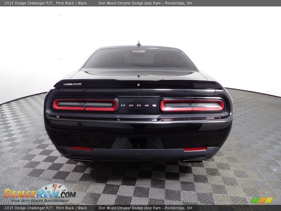 2015 Dodge Challenger R/T Pitch Black / Black Photo #8