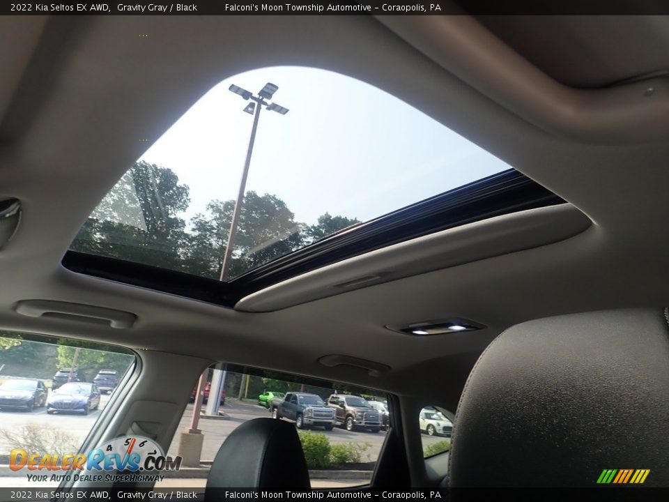 Sunroof of 2022 Kia Seltos EX AWD Photo #22