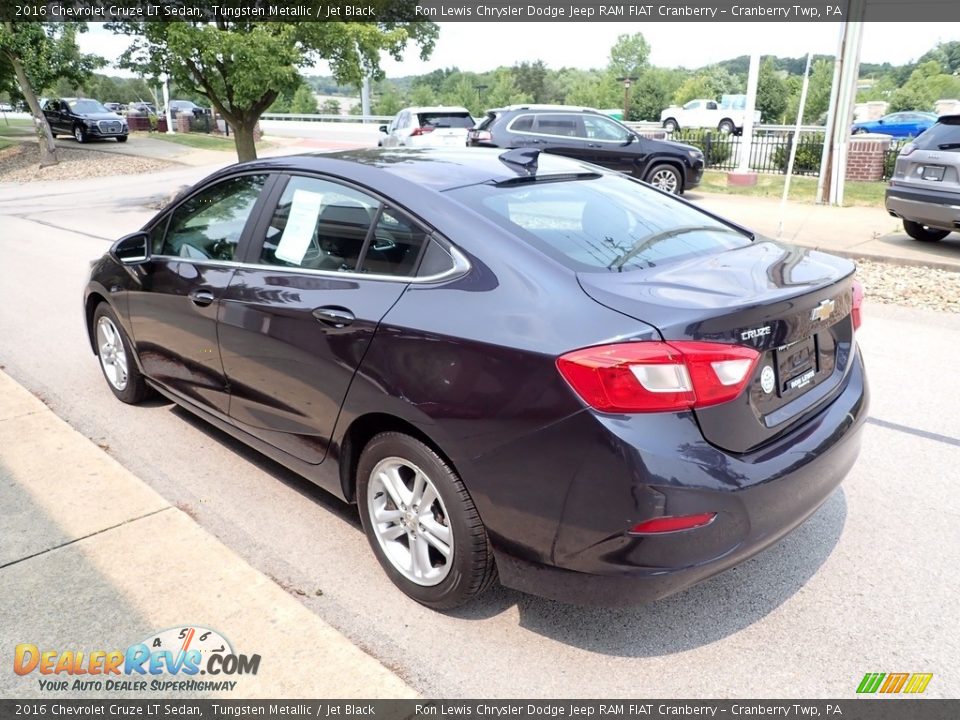 2016 Chevrolet Cruze LT Sedan Tungsten Metallic / Jet Black Photo #6