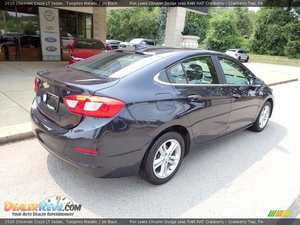 2016 Chevrolet Cruze LT Sedan Tungsten Metallic / Jet Black Photo #8