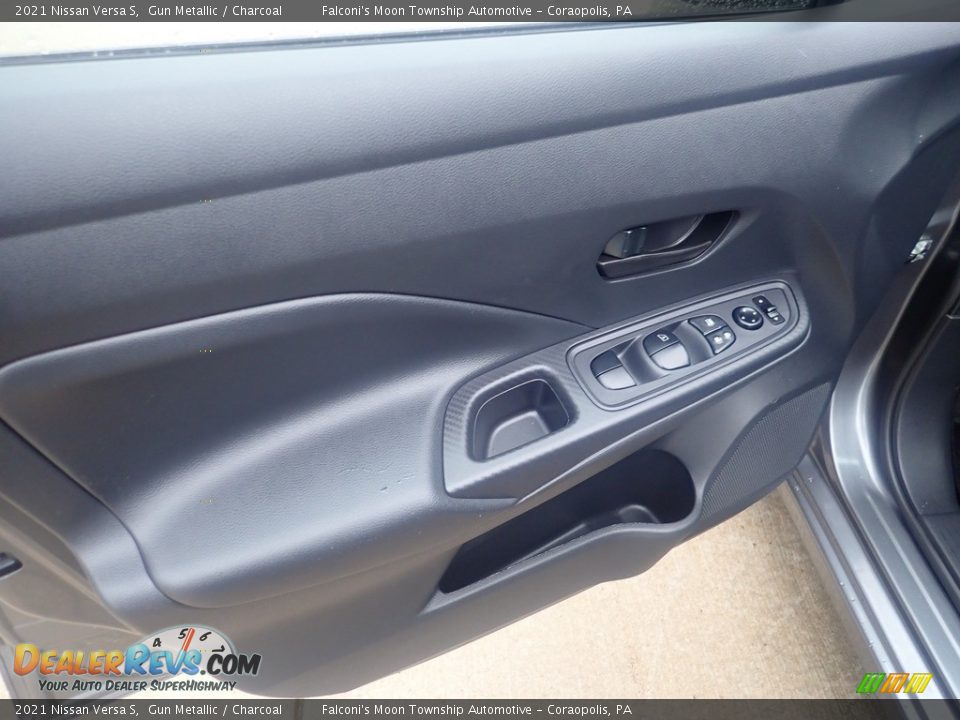 2021 Nissan Versa S Gun Metallic / Charcoal Photo #21