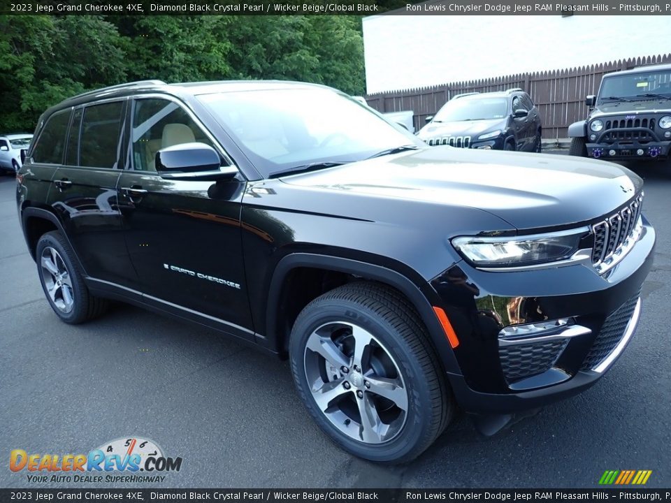 2023 Jeep Grand Cherokee 4XE Diamond Black Crystal Pearl / Wicker Beige/Global Black Photo #8